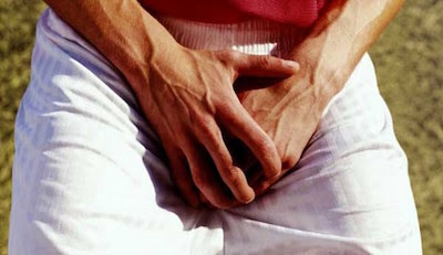 pene appiccicoso che cosè il ragazzo ha mostrato il suo pene