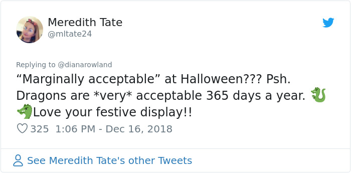 Neighbors Found This Woman's Christmas Dragon Decorations Inappropriate, So She ‘Fixed’ It Neighbors Found This Woman's Christmas Dragon Decorations Inappropriate, So She ‘Fixed’ It