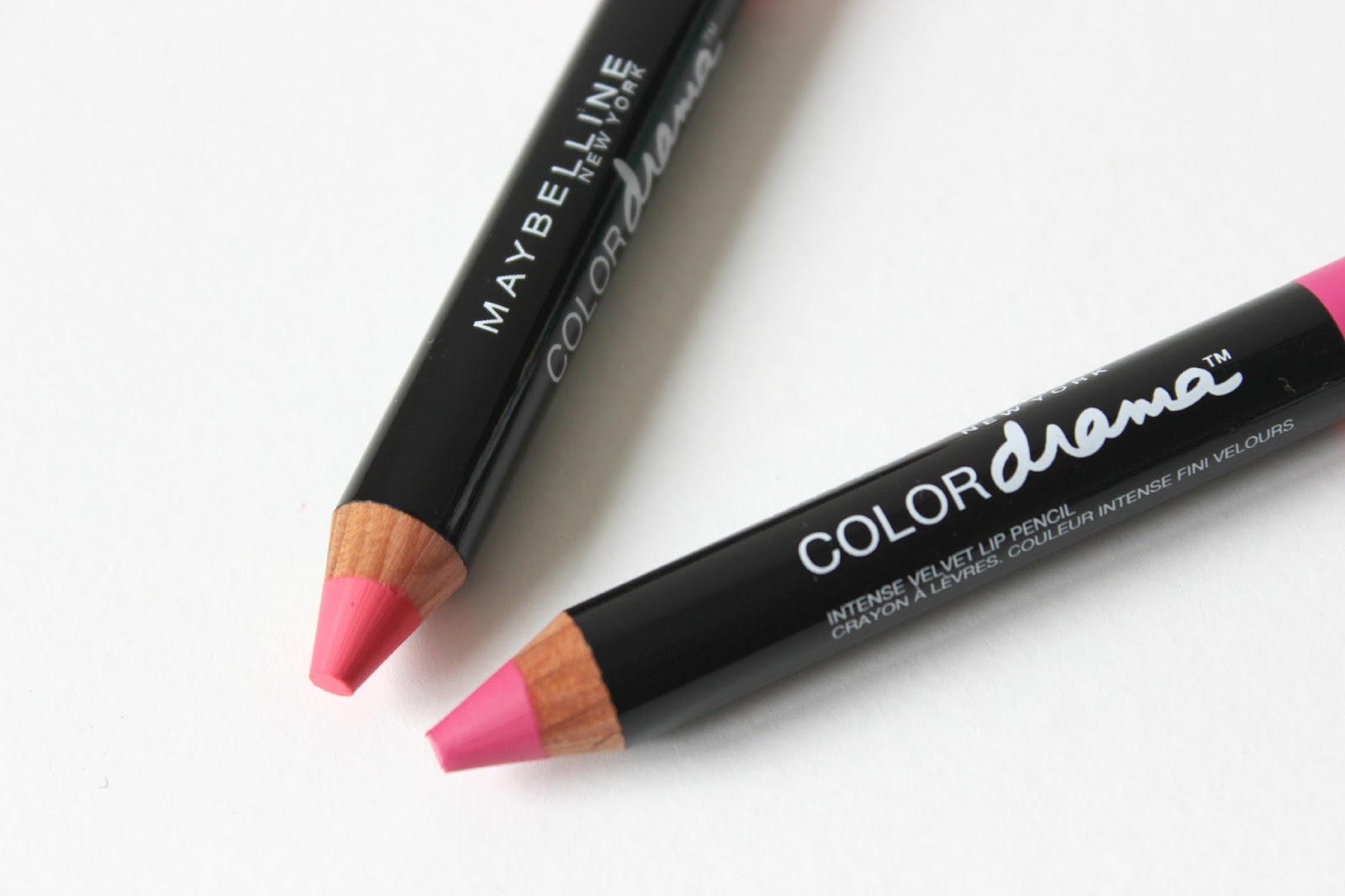 Maybelline Color Drama Intense Velvet Lip Pencil in In With Coral and Fuchsia Desire A picture of Maybelline Color Drama Intense Velvet Lip Pencil in In With Coral and Fuchsia Desire