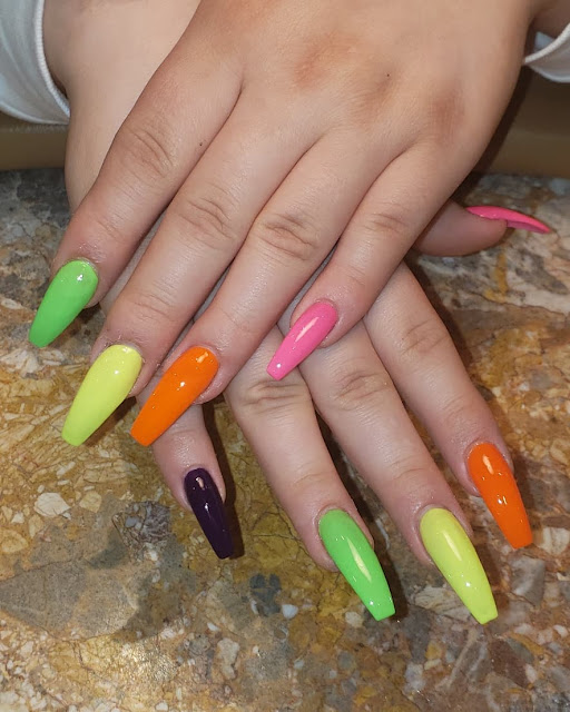✘ 24+ Gorgeous Ombre Acrylic Coffin Nails To Wear Vibrant Nail Colors Love wearing vibrant acrylic coffin nail colors ✘ 24+ Gorgeous Ombre Acrylic Coffin Nails To Wear Vibrant Nail Colors