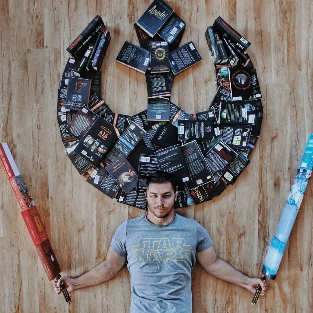 Guy Creatively Arranges His Huge Library of Books Into Artistic Scenes Guy Creatively Arranges His Huge Library of Books Into Artistic Scenes