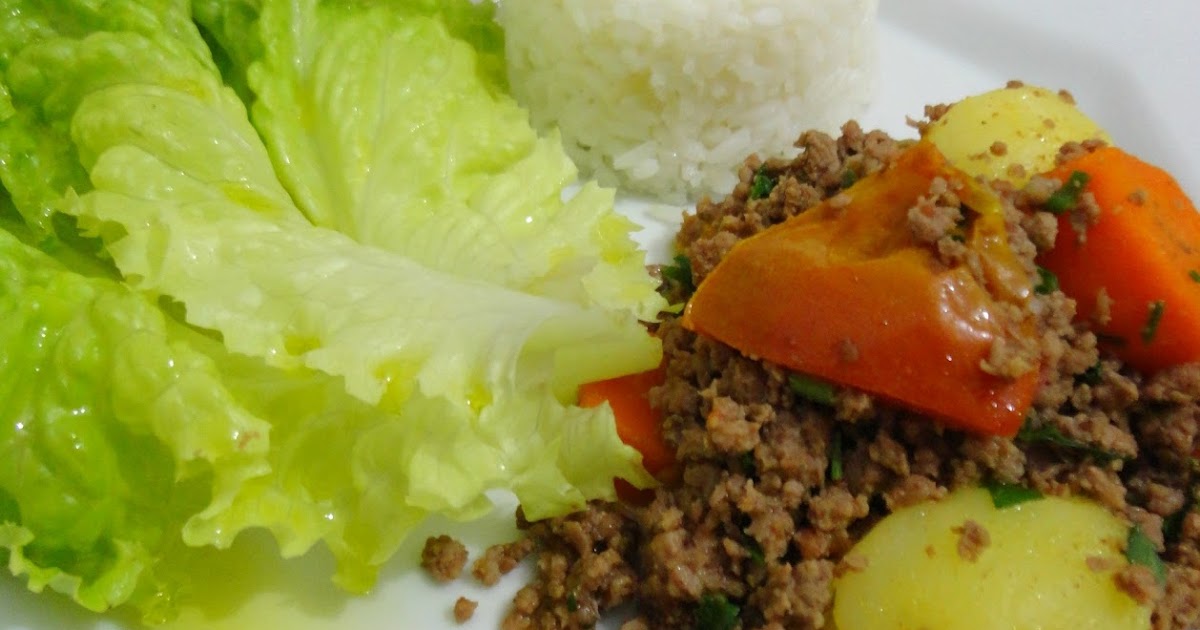 Na Cozinha da Tatá: Carne Moída com Batatas e Cenoura