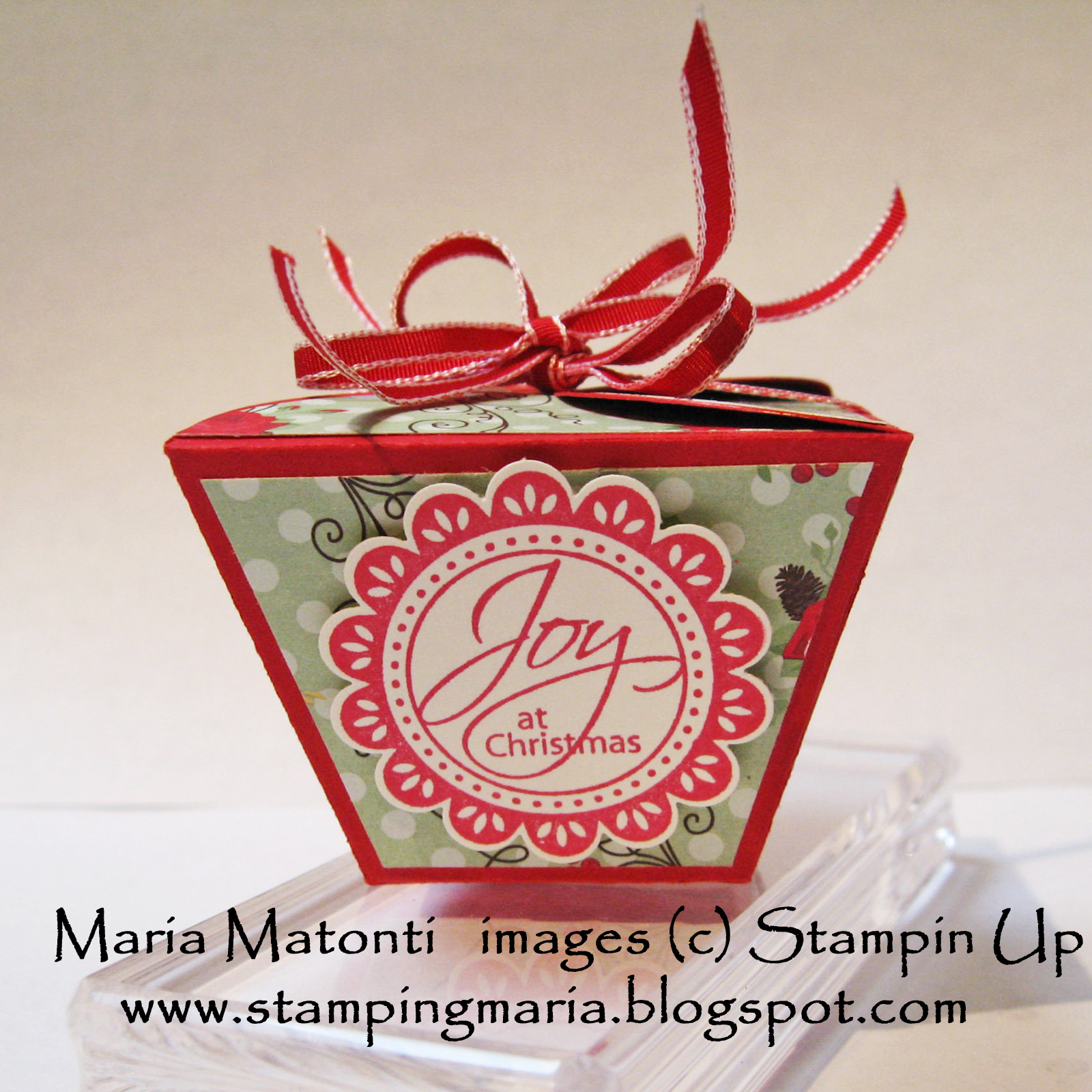Maria's Stamping Station: Petal Cone Die Take Out Box for Christmas