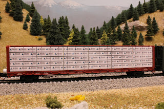 N Scale Addiction: Lumber & Gypsum Loads