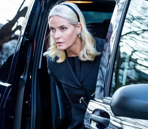 Crown Princess Mette-Marit, Princess Ingrid Alexandra, Princess Laurentien. Victoria. Princess Estelle had an accident at Italian Alps