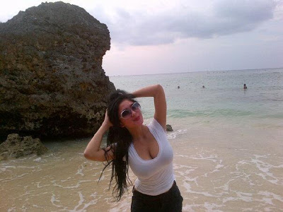 Kumpulan Foto Model Sexy Di Indonesia: FOTO FULL SEKSI BIBIE JULIUS