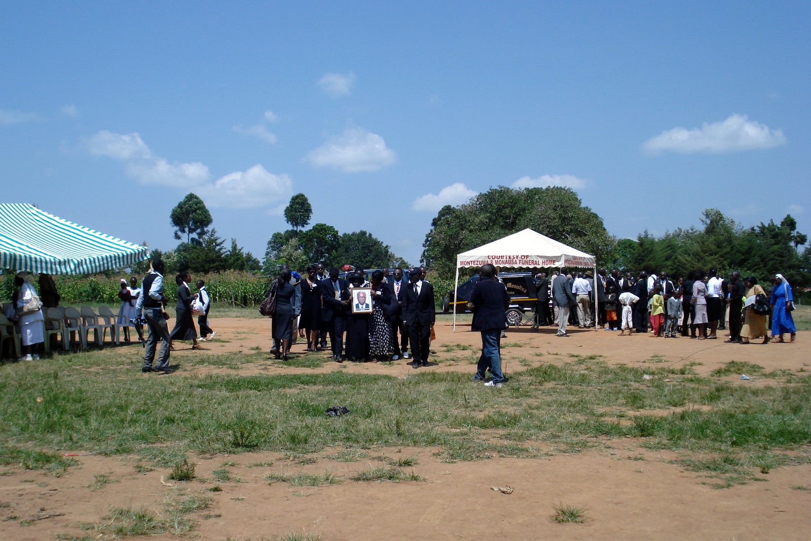 Jon and Marianne Hunter in Kenya A Kenyan Funeral