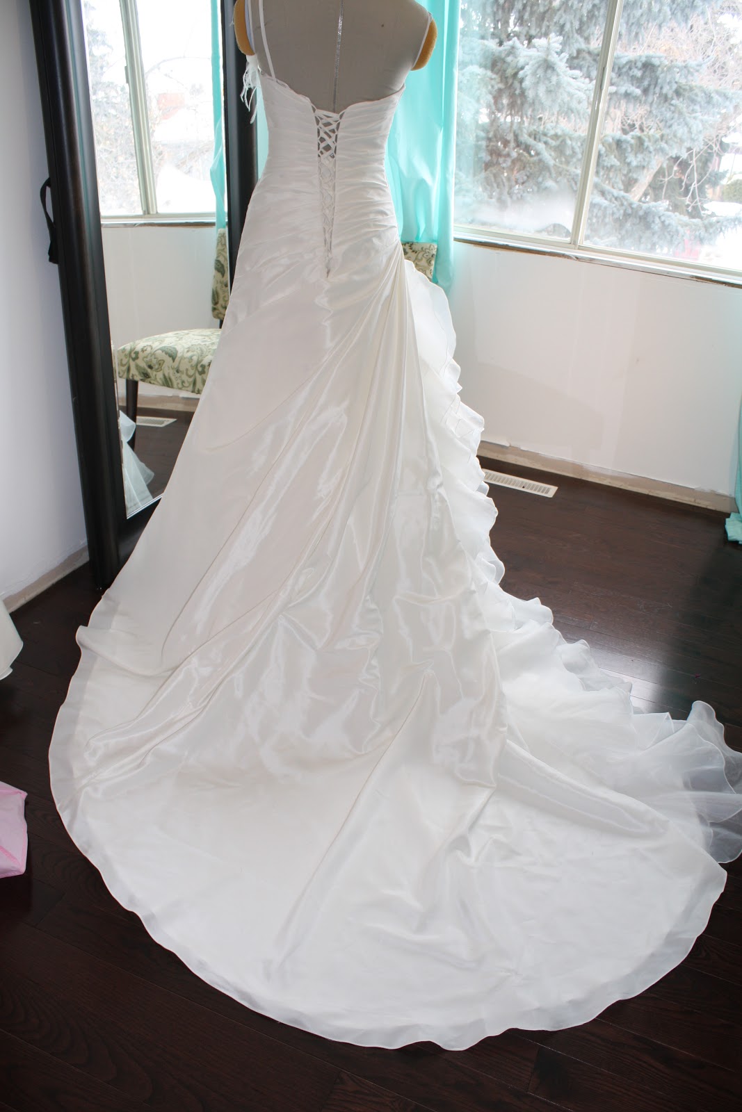 Idea 52+ Wedding Dress Neckline Alterations