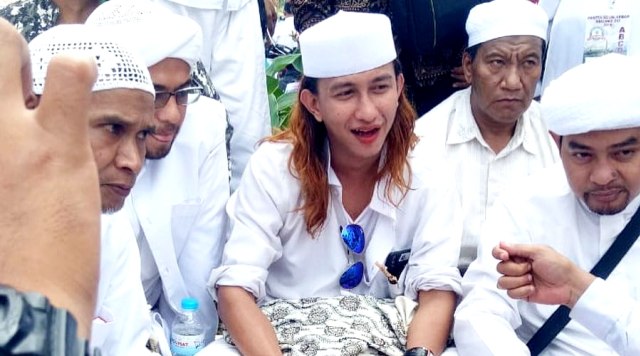 Di Balik Gaya Ceramahnya, Ini Sisi Lain Habib Bahar, Humoris hingga Teman Beda Agama Di Balik Gaya Ceramahnya, Ini Sisi Lain Habib Bahar, Humoris hingga Teman Beda Agama