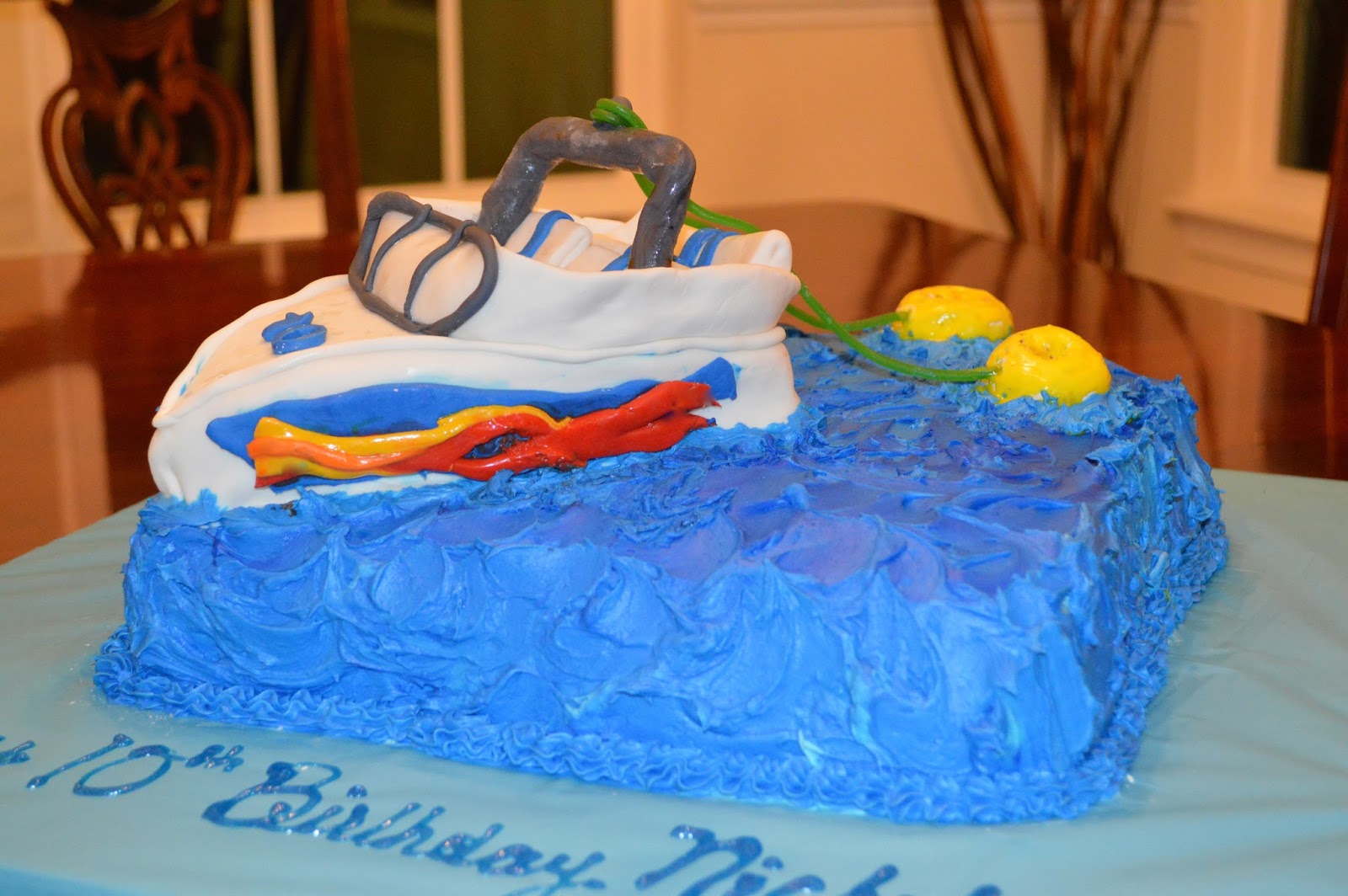 Mom Swim Bike Run: I Made a Boat Cake