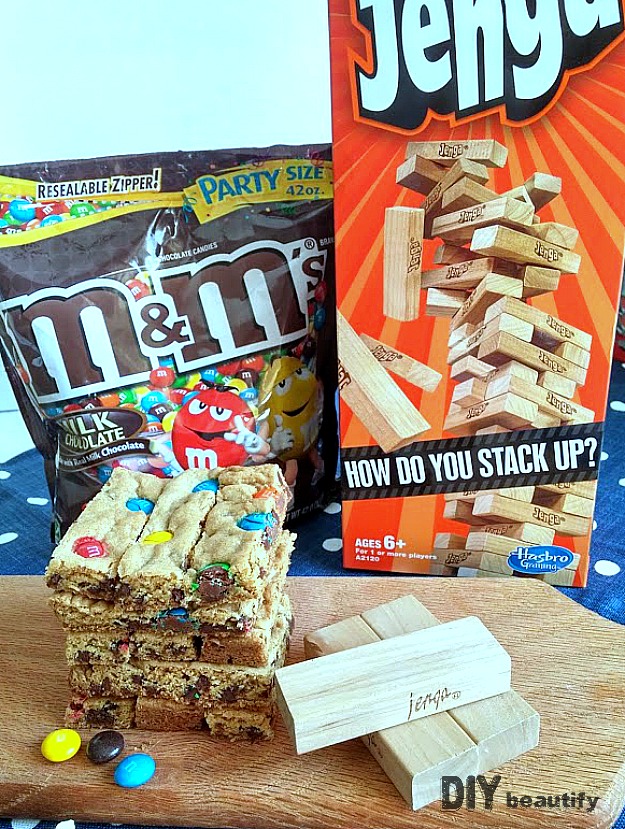 Bake up some easy treats, pull out the board games and spend some quality time with your kids! Find these awesome ideas at DIY beautify