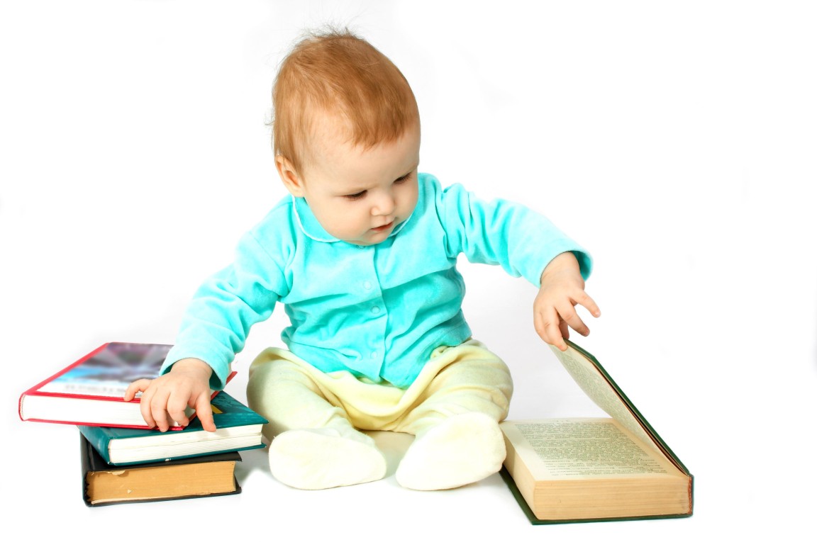 художественно-эстетическое развитие дошкольников. ребенок в раннем детстве. развитие ребёнка эмбриона по месяцам. плод ребенка. фото младенцев 10 дней.