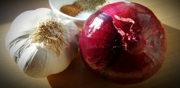 Bawang Merah dan Bawang Putih Bawang Merah dan Bawang Putih