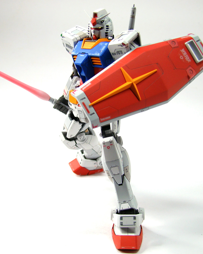 Custom Build: RG 1/144 RX-78-2 Gundam