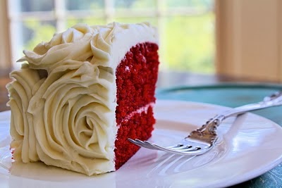 Kentucky Derby Red Velvet Cake | DerbyMe.com
