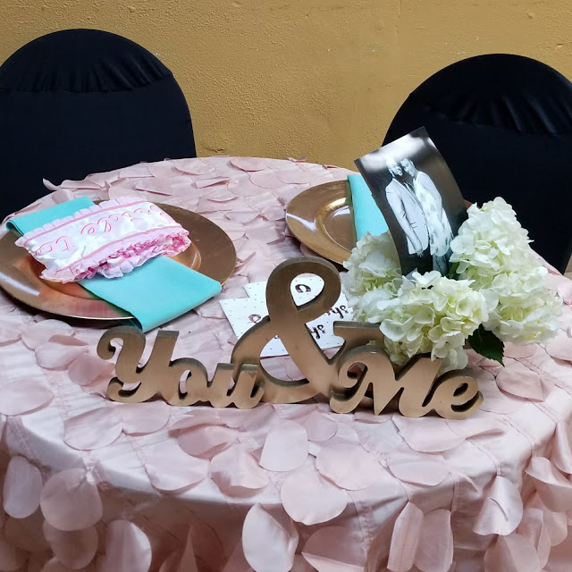 DIY Bridal Shower Wine Bottles Centerpiece Bridal Shower Sweetheart Table.