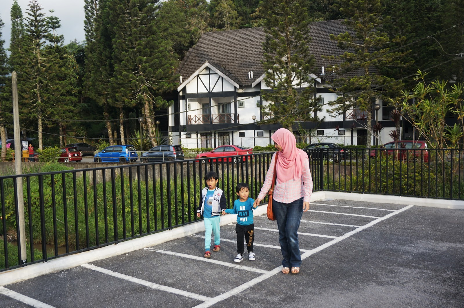 Sweet Escape To Cameron Highland With Familia│An Evening Walk At Tanah Rata
