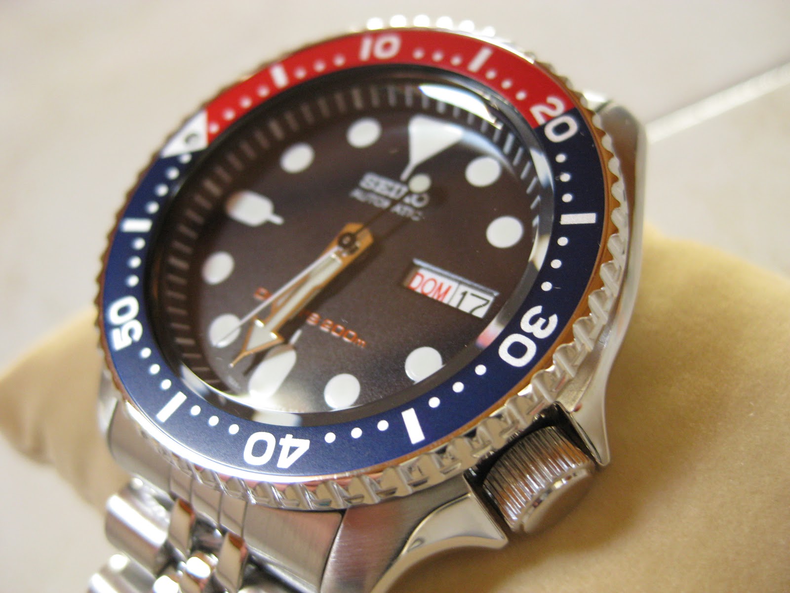 Cinturino Seiko Z22 Gomma Nera 22mm Per SKX007 – Con Attrezzi E Barre A Molla