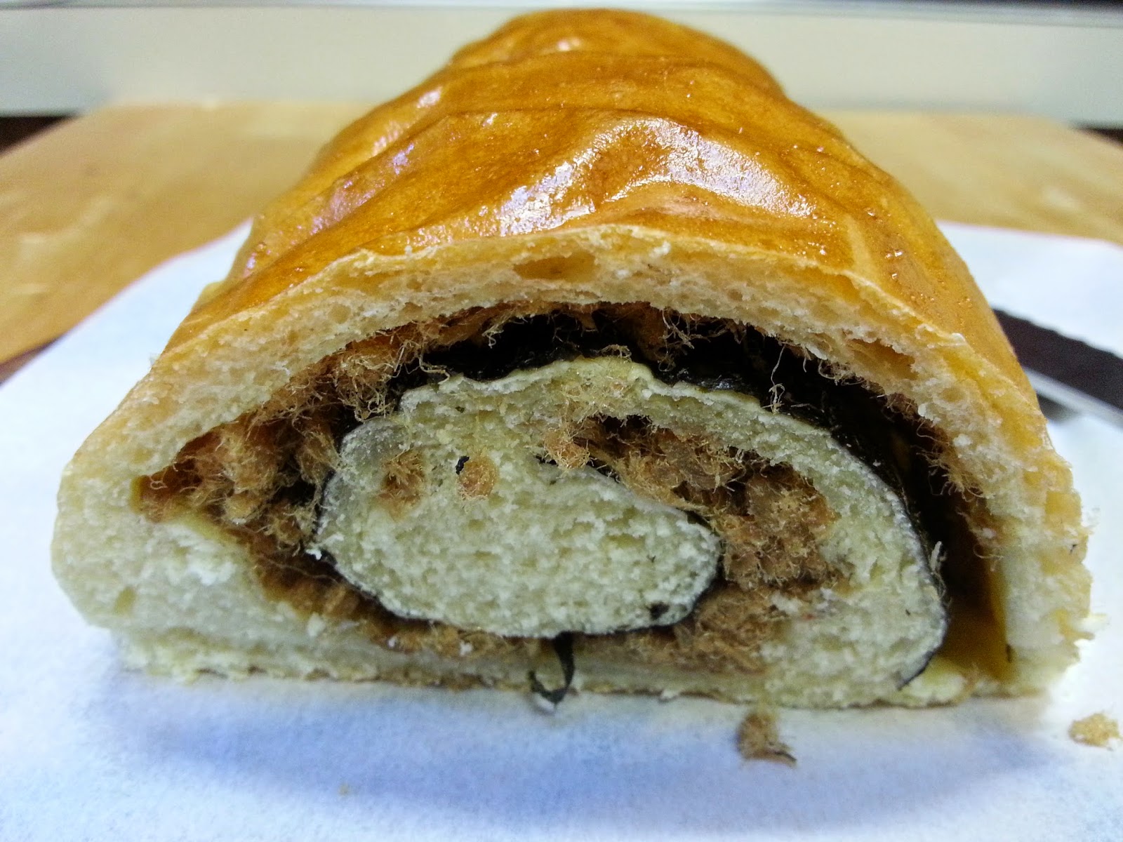 Simple Baking Pork floss seaweed bread