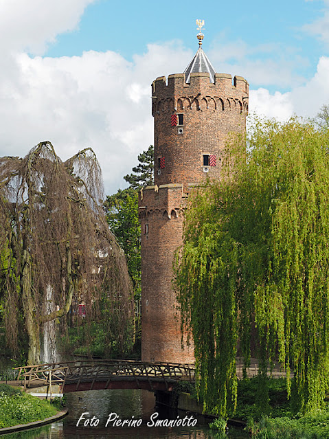 Nijmegen, De Kruittoren in het Kronenburgerpark.