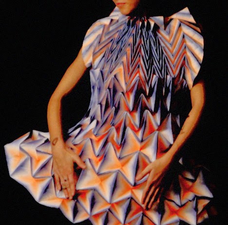 design-dautore.com: Origami dresses by Jule Waibel