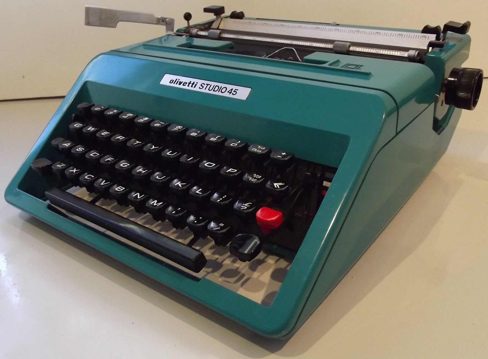 oz.Typewriter The Art of Sottsass and Bellini Top 10 Olivetti