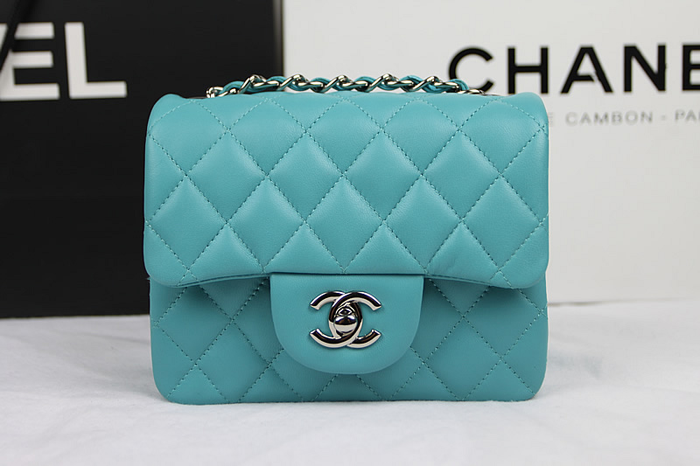 Chanel mini review and what's in my bag - Chase Amie