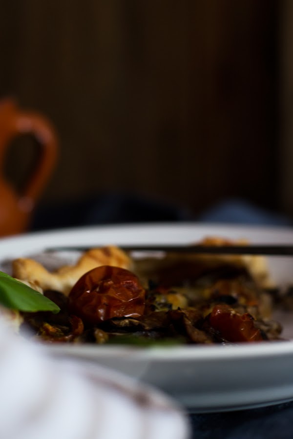 Torta de champiñones y queso azul