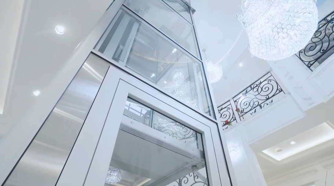 75 Interior Design Photos vs. 1487 Minto Crescent, Vancouver Luxury Mansion Tour
