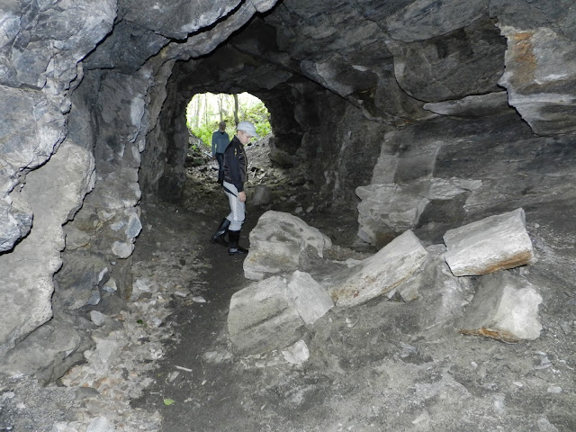 Камни в штольне