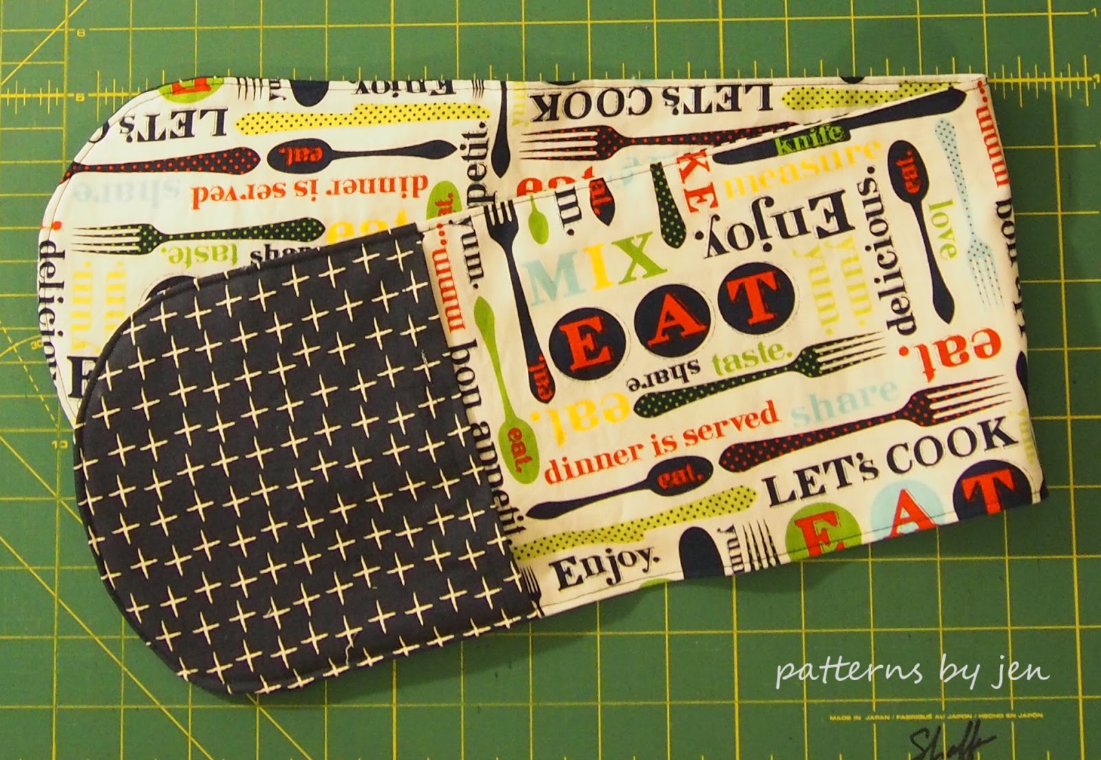 Patterns By Jen Picked By Jen Twohand Casserole Pot Holder