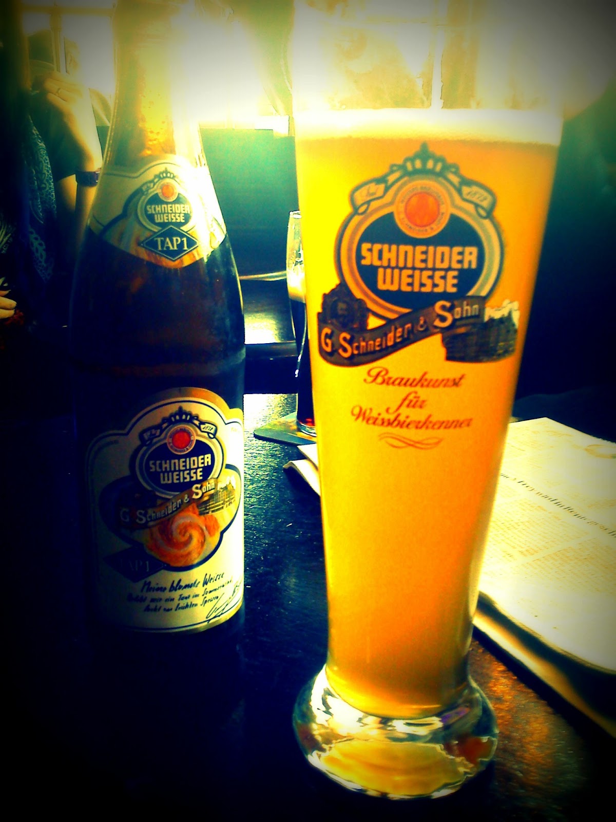 bubong Playing Billiards Nelson Kloten, Zurich