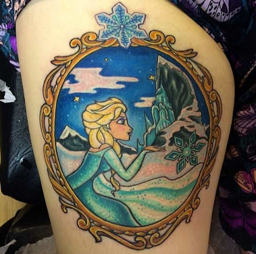 Elsa e seu palácio de gelo