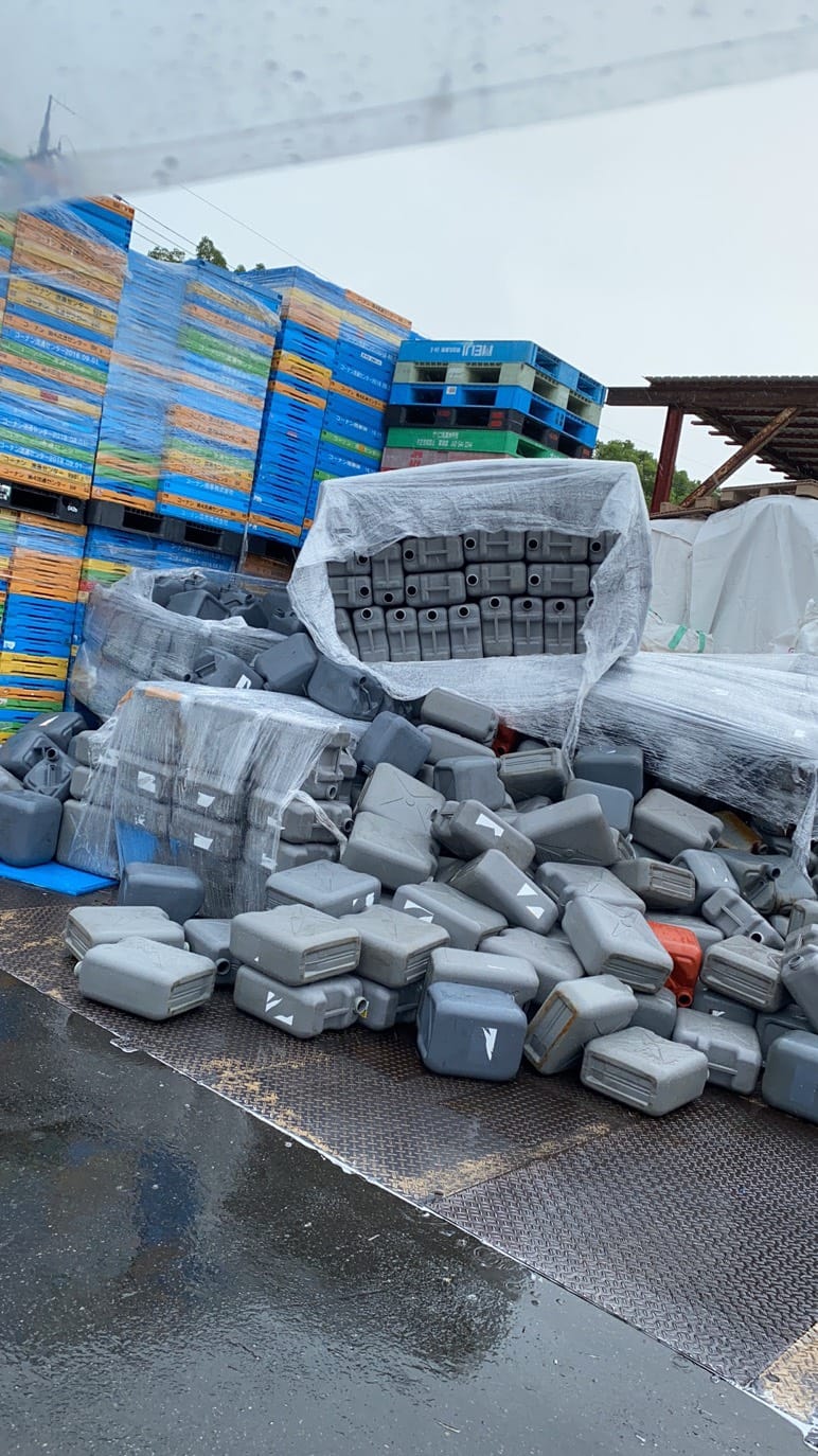 Recycling Plastics HDPE Drum Grinding