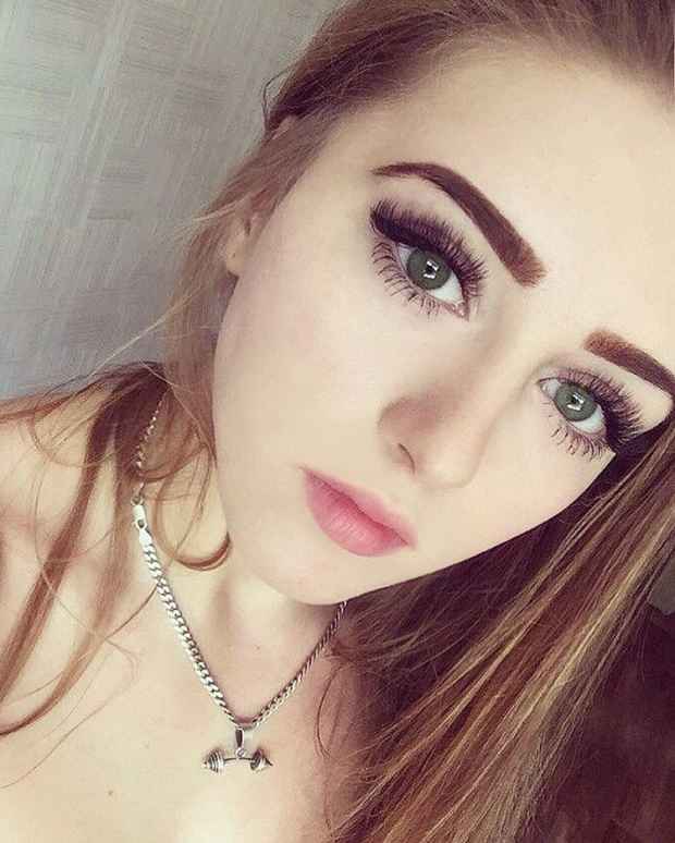 Gambar Yulia Viktorovna Vins yang Bikin Cowok Klepek-Klepek Gambar Yulia Viktorovna Vins yang Bikin Cowok Klepek-Klepek