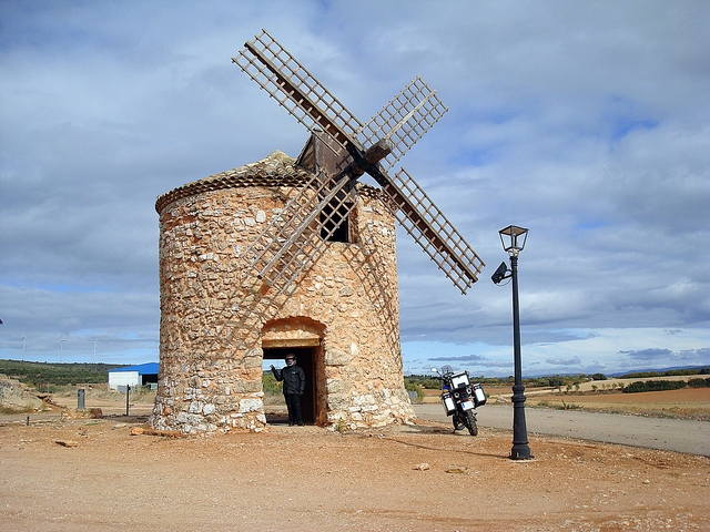 Resultado de imagen de molino de viento campillo de altobuey