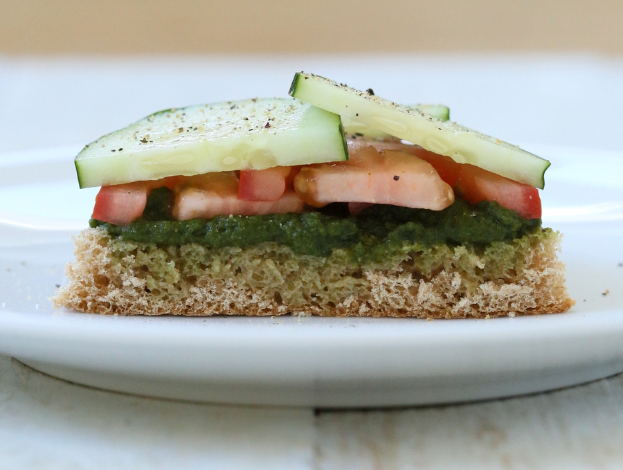 Cucumber, Tomato, Mint Cilantro Chutney Snack Sandwiches. Vegan Recipe