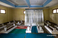makam aroeng binang kebejen