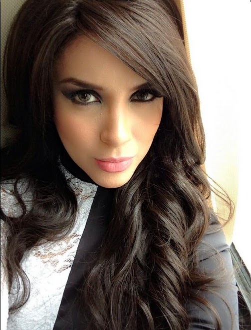 fotos-desnuda-sin-censura-maria-fernanda-rios-fortulau-peatix