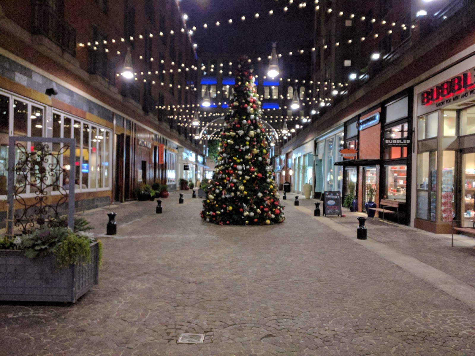 Robert Dyer Bethesda Row It's beginning to look a lot like Christmas