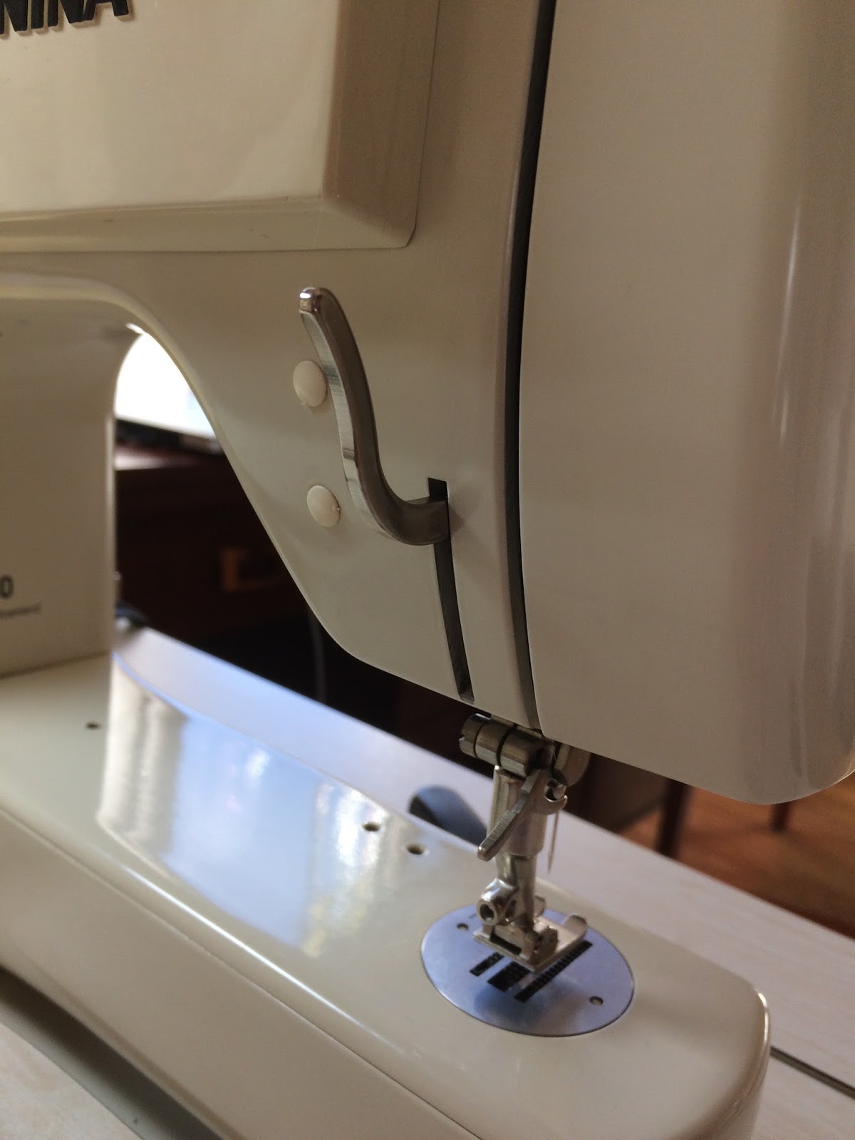 Sewing Machines and Sew Forth Freeing Up A Bernina 830 Presser Foot Bar