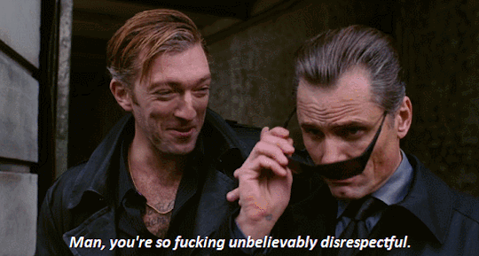Viggo Mortensen gif