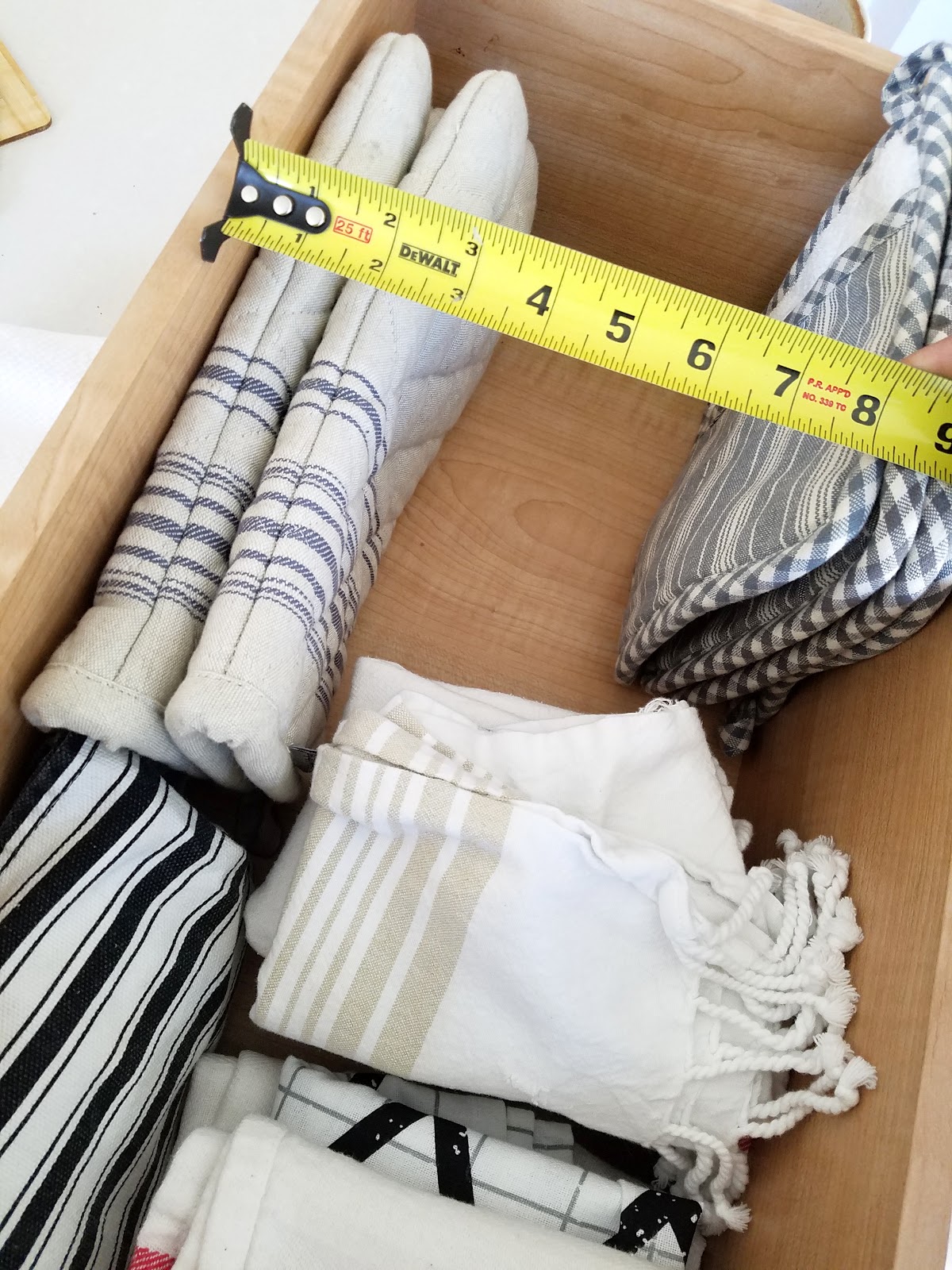 Five Easy Steps to Organize Drawers Using Dividers Remodelando la Casa