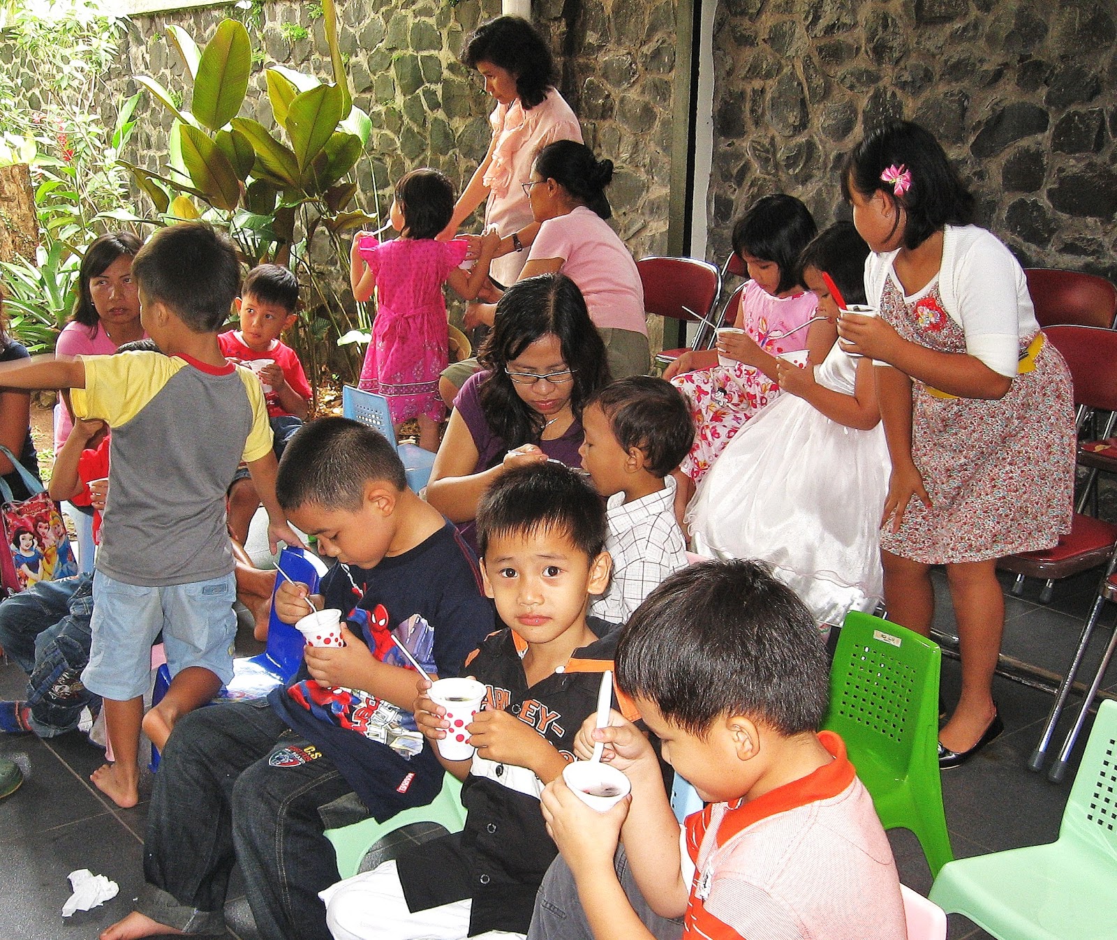 The ROMP Family 35+ Terbaik Untuk Naskah Drama Komedi