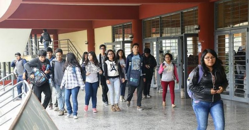 El 30% de jóvenes tiene acceso a la educación superior El 30% de jóvenes tiene acceso a la educación superior