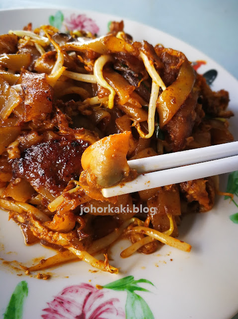 Restoran Dwi Lapan Char Kway Teow Stall in Skudai. 88 美食阁 Dwi-Lapan-Char-Kway-Teow-Skudai-88-美食阁
