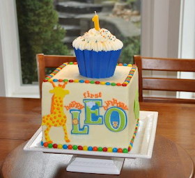 giant-cupcake-1st-birthday-smash-cake-giraffe-deborah-stauch