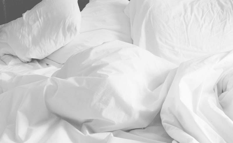 This Is How Often You Should Really Clean Your Sheets, According to a Pro