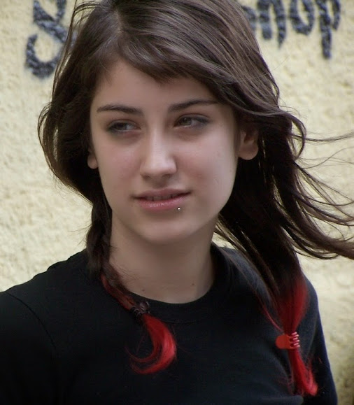 Hazal Kaya Turkish Beauty Actress﻿