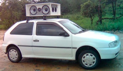 Carros de som só podem rodar se candidato estiver no veículo Carros de som só podem rodar se candidato estiver no veículo
